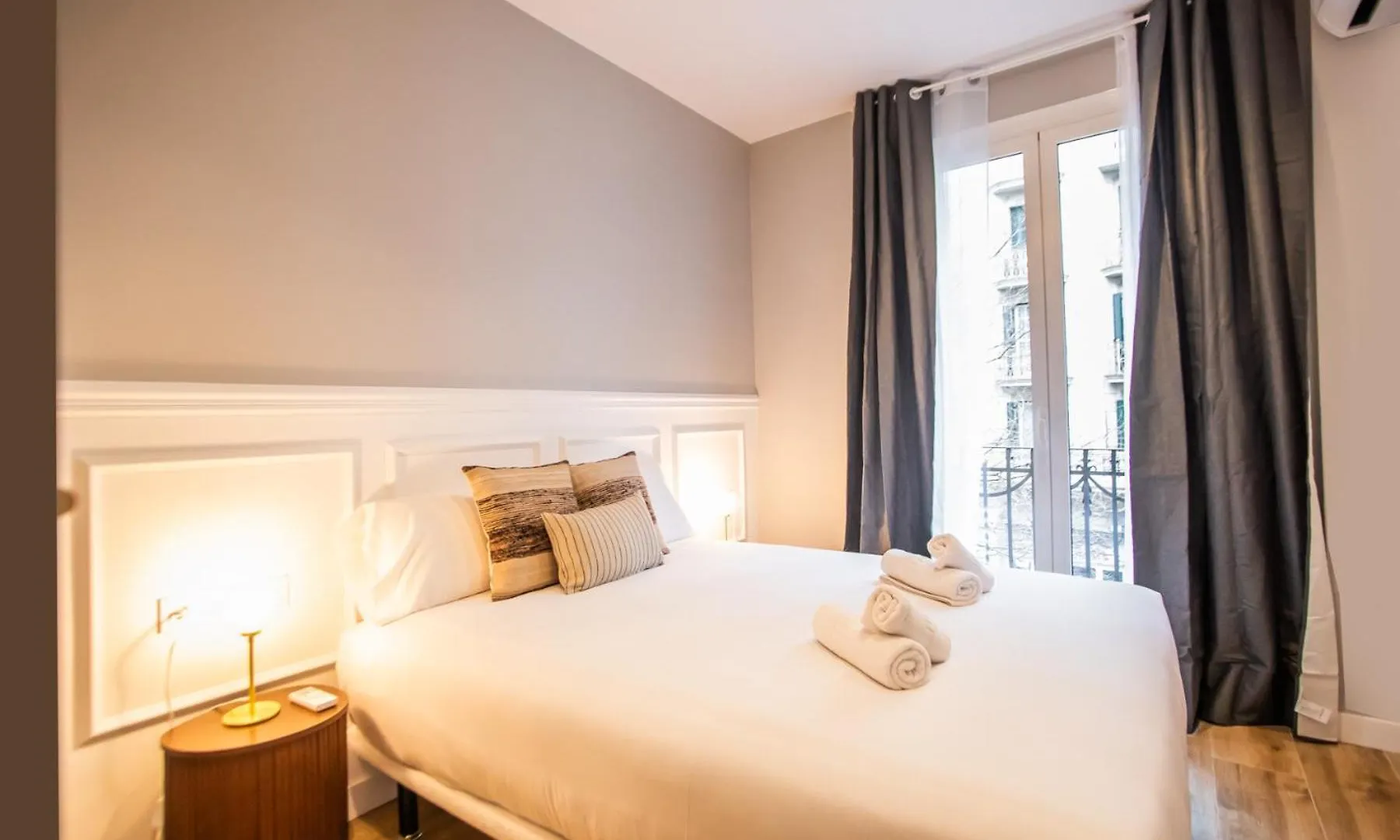 דירות ברצלונה P3Mal1076- Beautiful 2Br Newly Refurbished